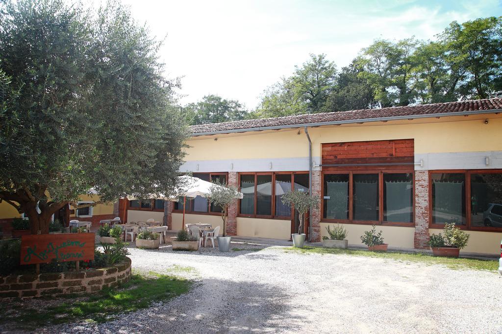 Agriturismo Licensi Del Bresa Villa Monzambano Room photo